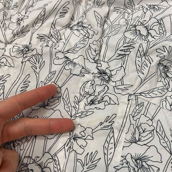 Club Monaco Mini Dress Size 6 White Black Line Floral Print Double V Puff Sleeve - Picture 11 of 16
